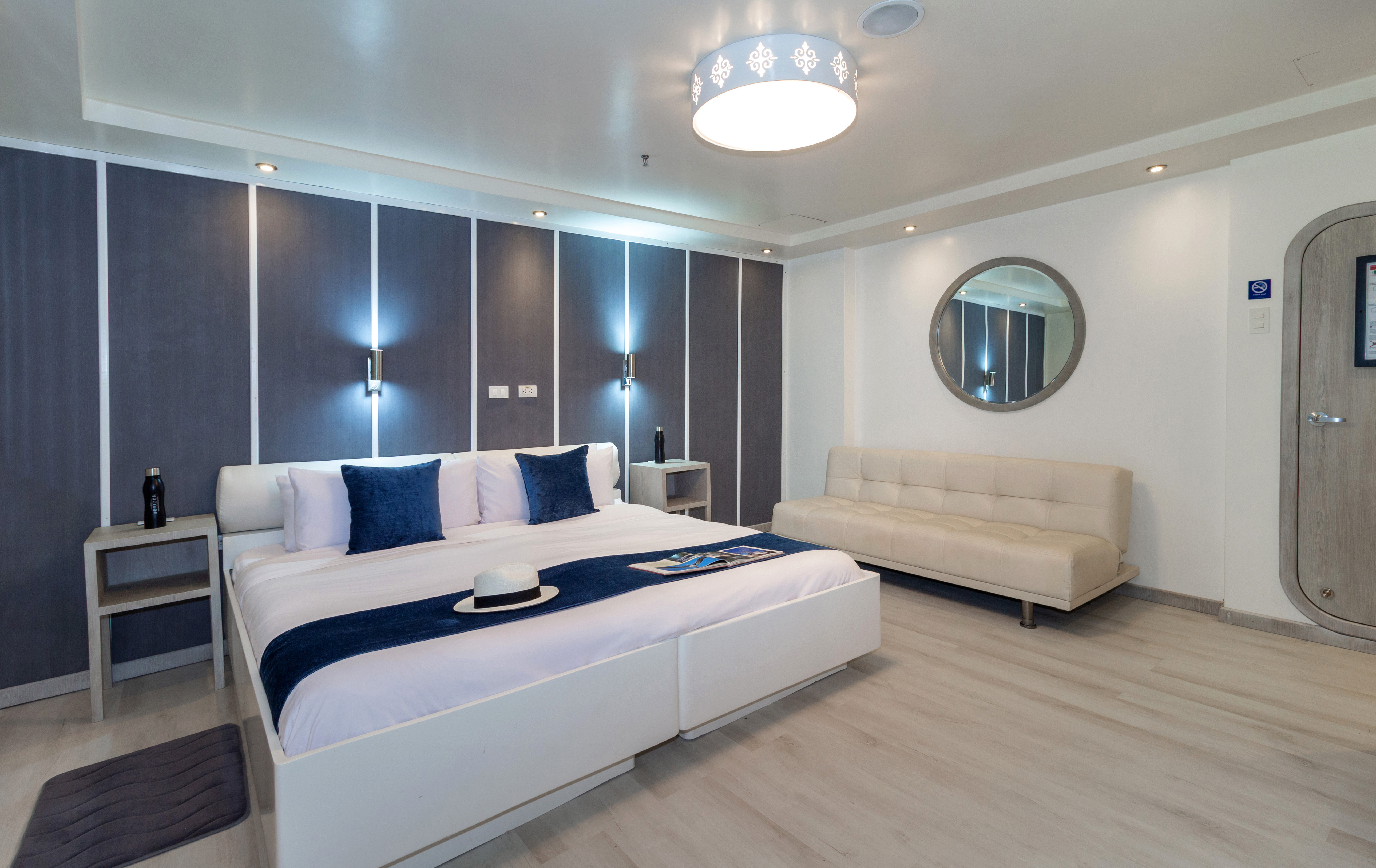 Lower Deck Cabin 1 Horizon